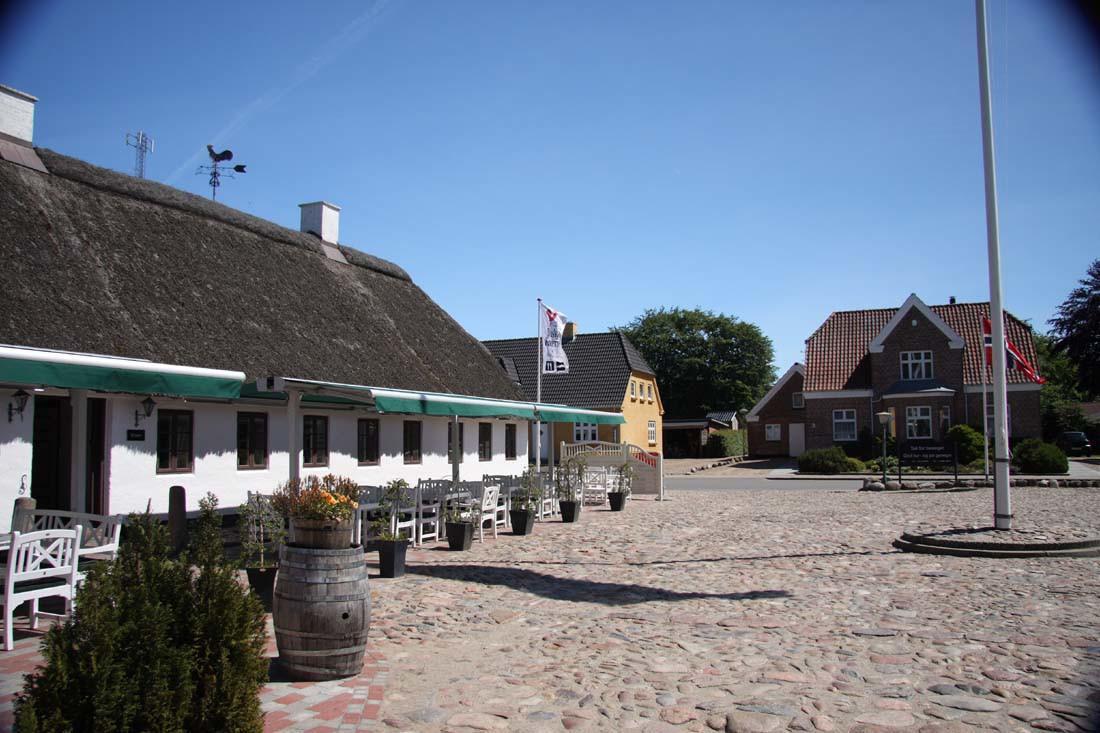 Hovborg Kro Exterior photo